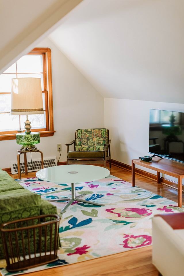 10516 Clifton Blvd #UP - Photo 3 of 13