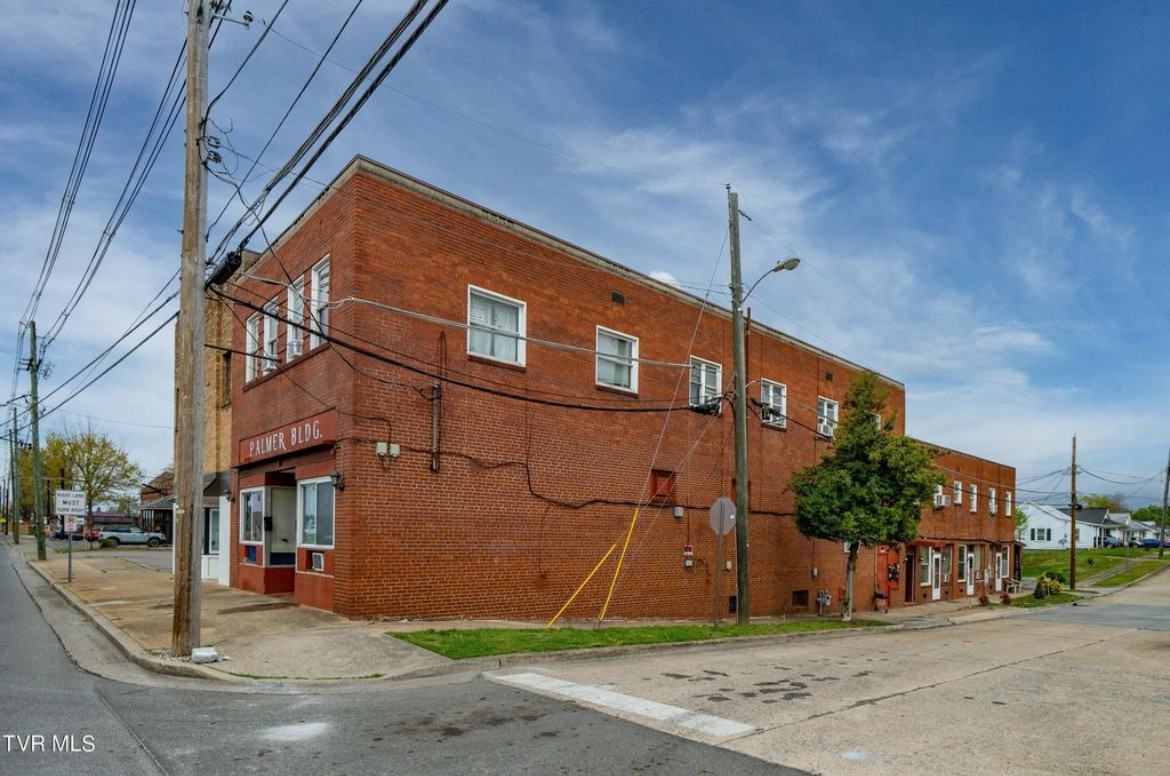 E St #6 - Photo 2 of 3