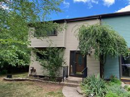 featured image of 713 E Brookside Ln #713