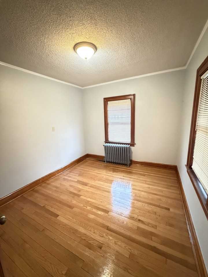 23 Harbison Ave #2 - Photo 4 of 7