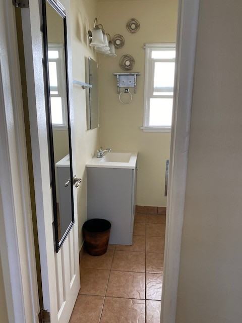 4960 Kester Ave #6 - Photo 4 of 8