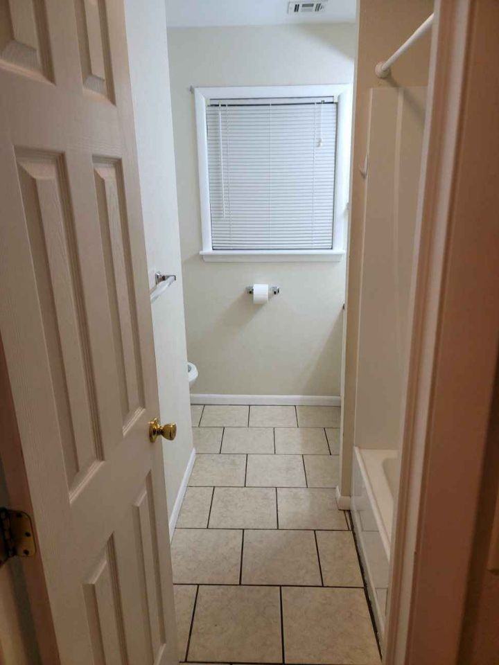 917 Barbour Ave #NA - Photo 4 of 9