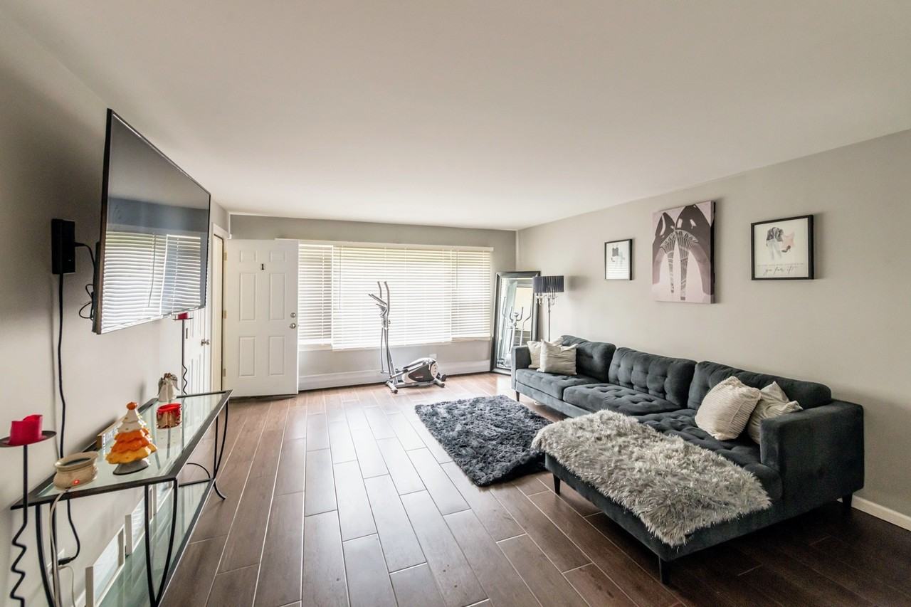 4911 Spencer Ave #1 - Photo 5 of 8