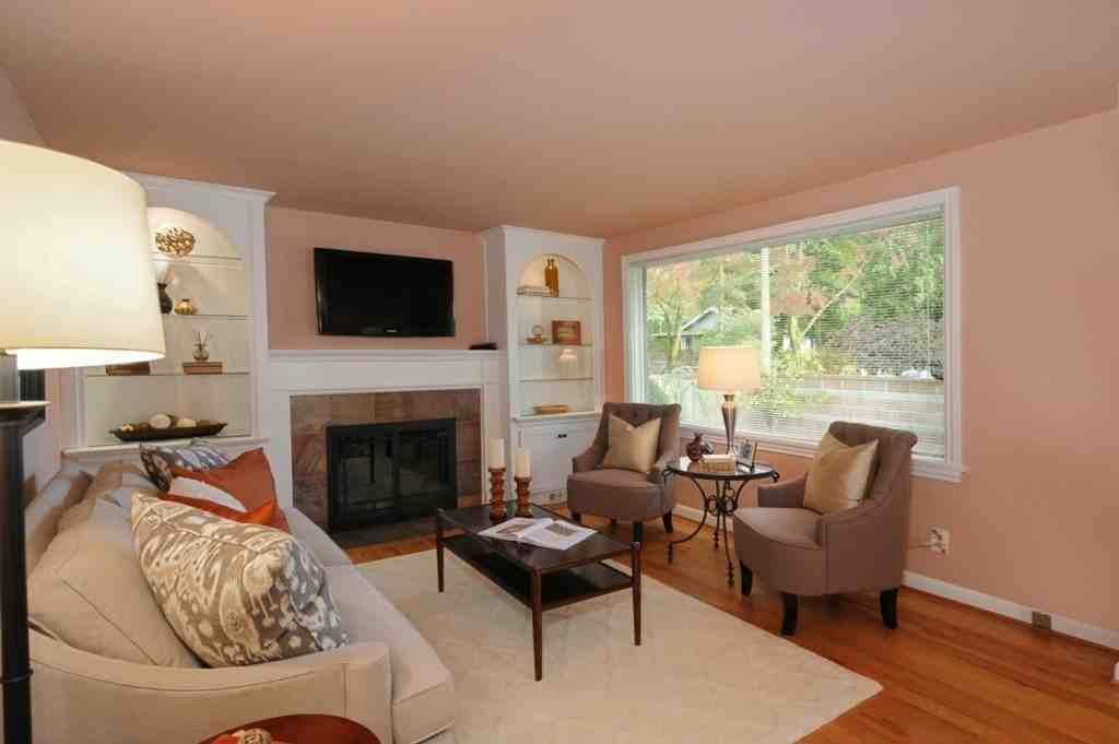 11027 35th Ave Ne #NA - Photo 2 of 14