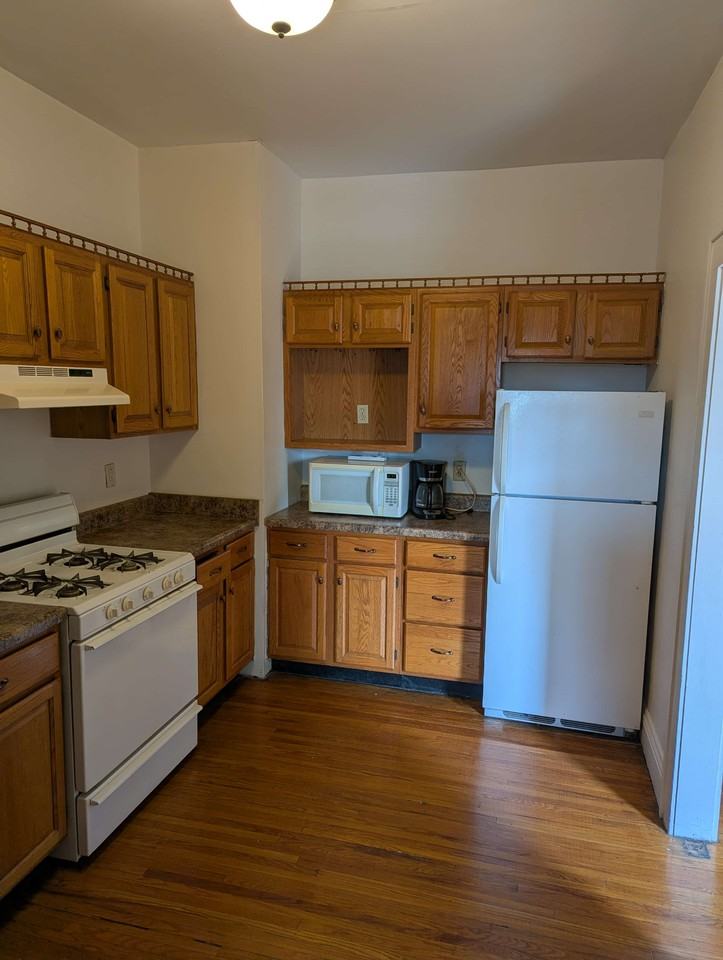 1019 N Farmington Rd #1017 - Photo 2 of 16