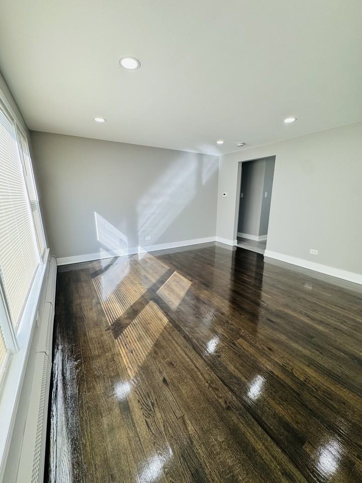 14015 S Stewart Ave #2W - Photo 2 of 11