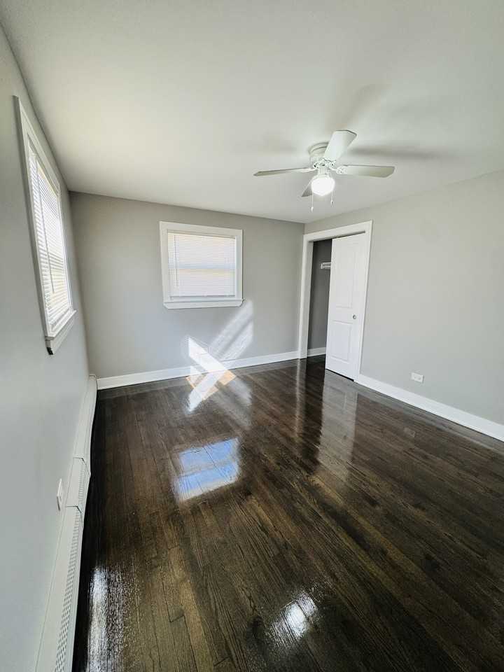 14015 S Stewart Ave #2W - Photo 5 of 11