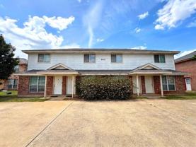 2003 Monte Carlo Ln - Photo 1 of 1