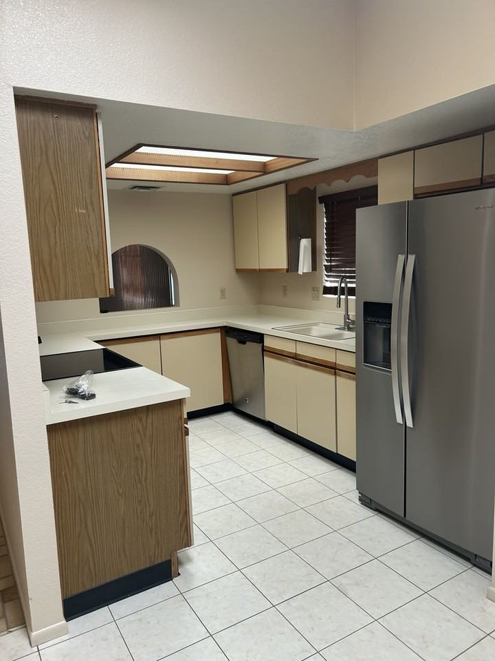 1520 W Via De Roma - Photo 5 of 16