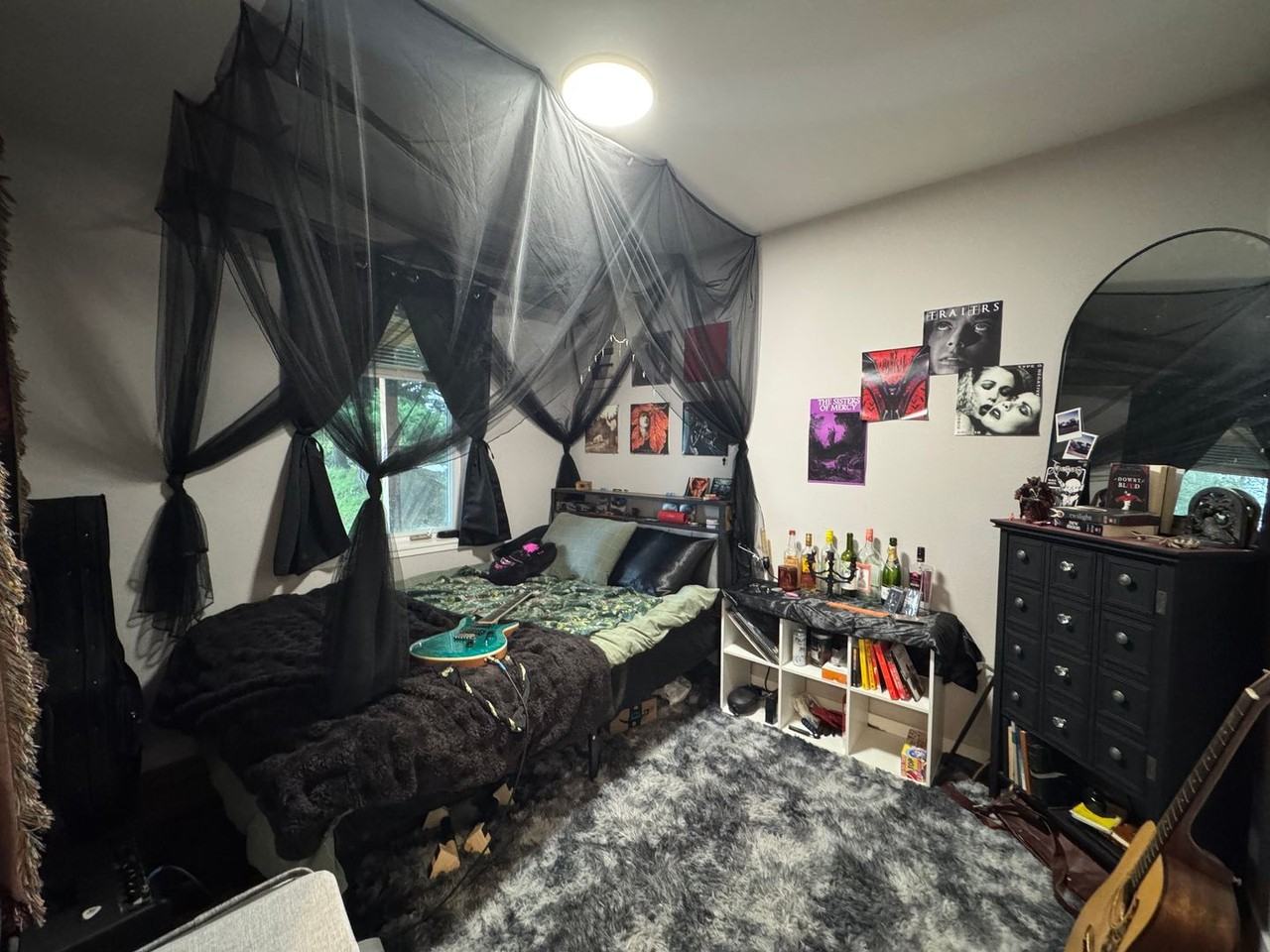 1709 30th St - Photo 4 of 50