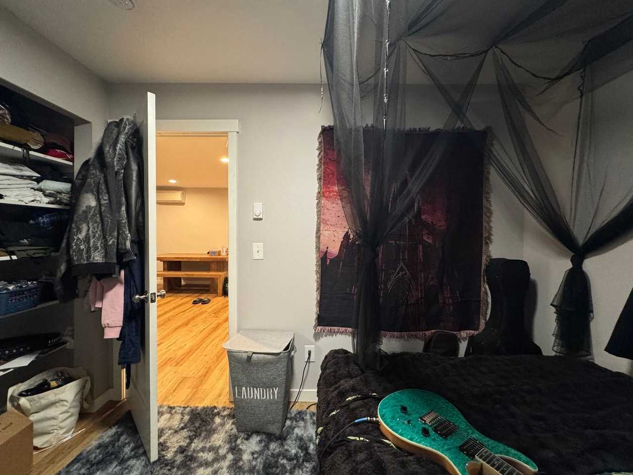 1709 30th St - Photo 6 of 50