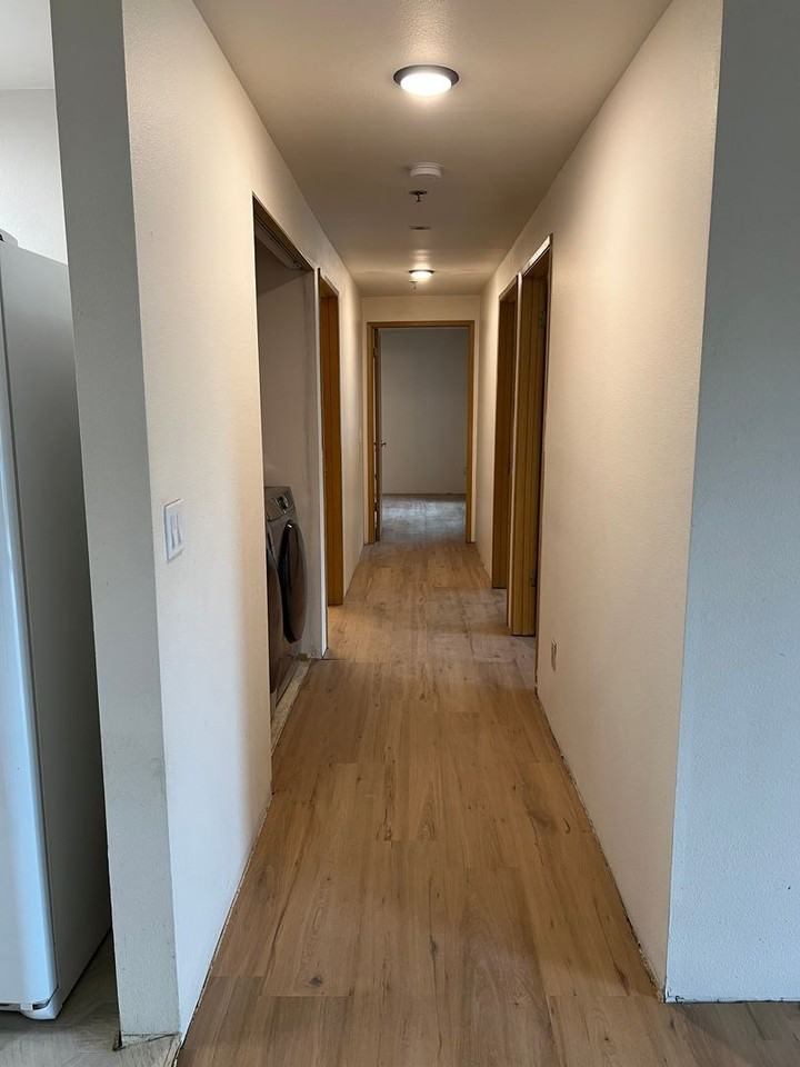 975 Aberdeen Ave Ne - Photo 7 of 18