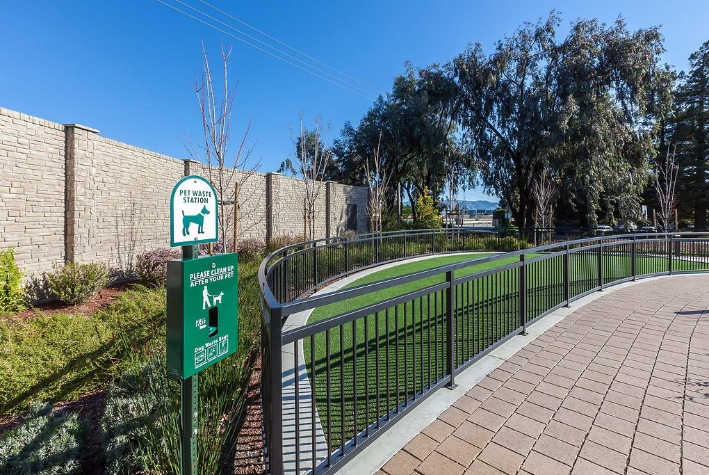 Lawrence Station - Photo 7 of 44