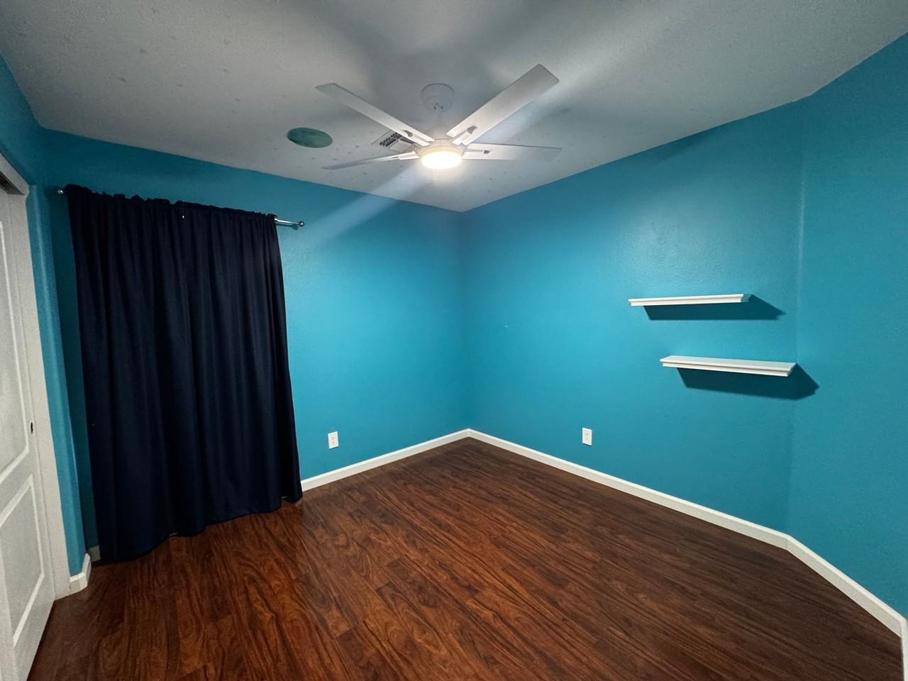 2420 W Cordia Ln - Photo 6 of 29