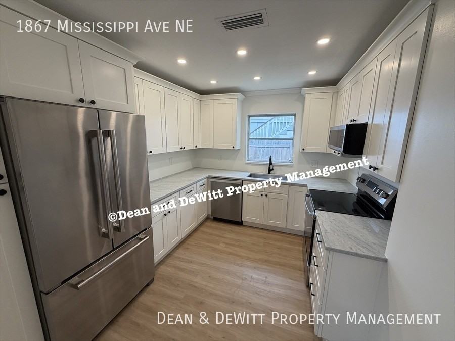 1867 Mississippi Ave Ne - Photo 2 of 20