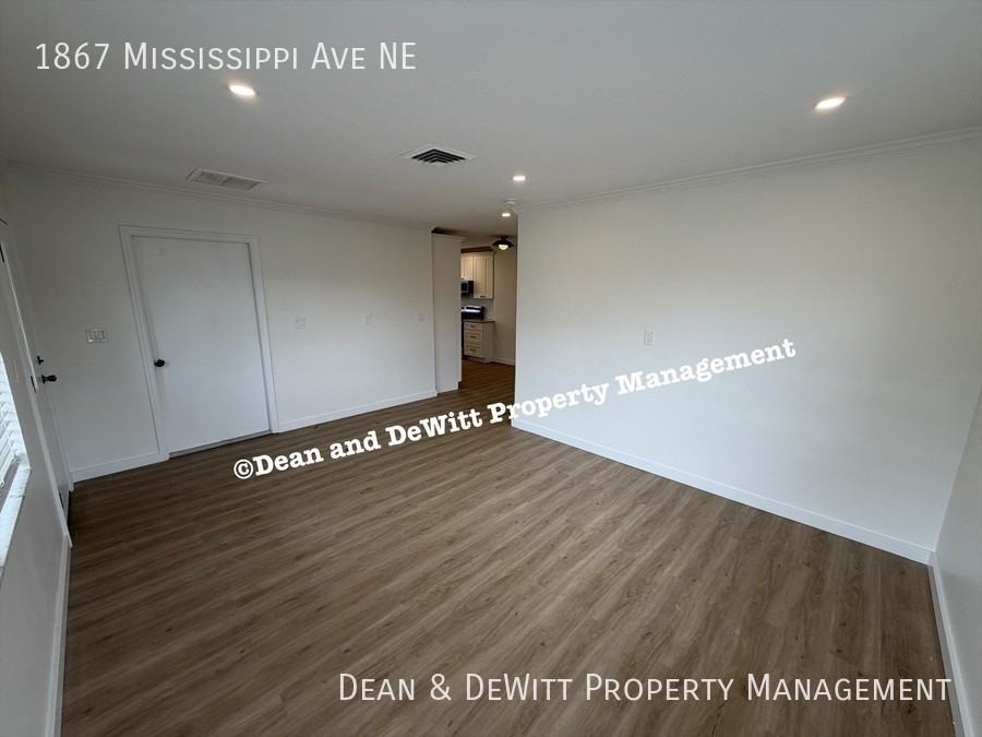 1867 Mississippi Ave Ne - Photo 5 of 20