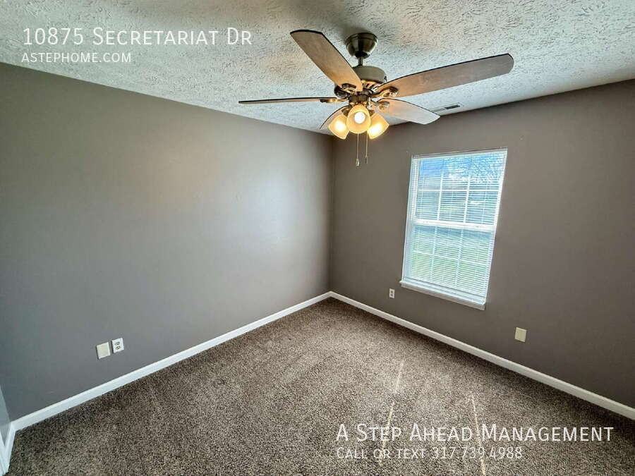 10875 Secretariat Dr - Photo 3 of 23