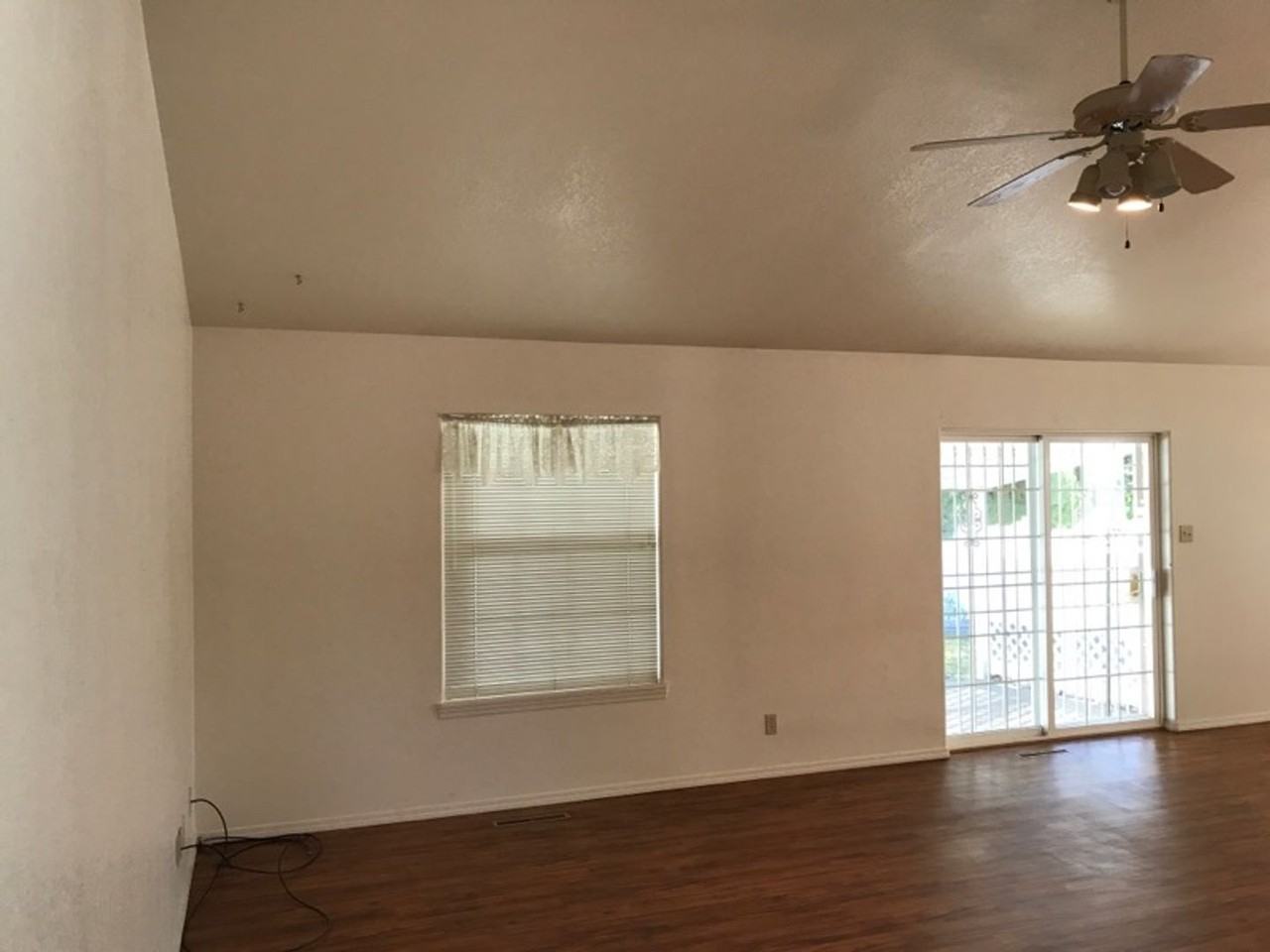 612 Navajo Loop - Photo 4 of 10