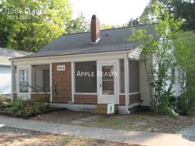 1004 Clarendon St Apt B #b - Photo 1 of 1