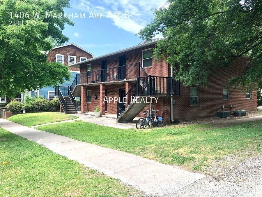 1406 W Markham Ave Apt B - Photo 3 of 15