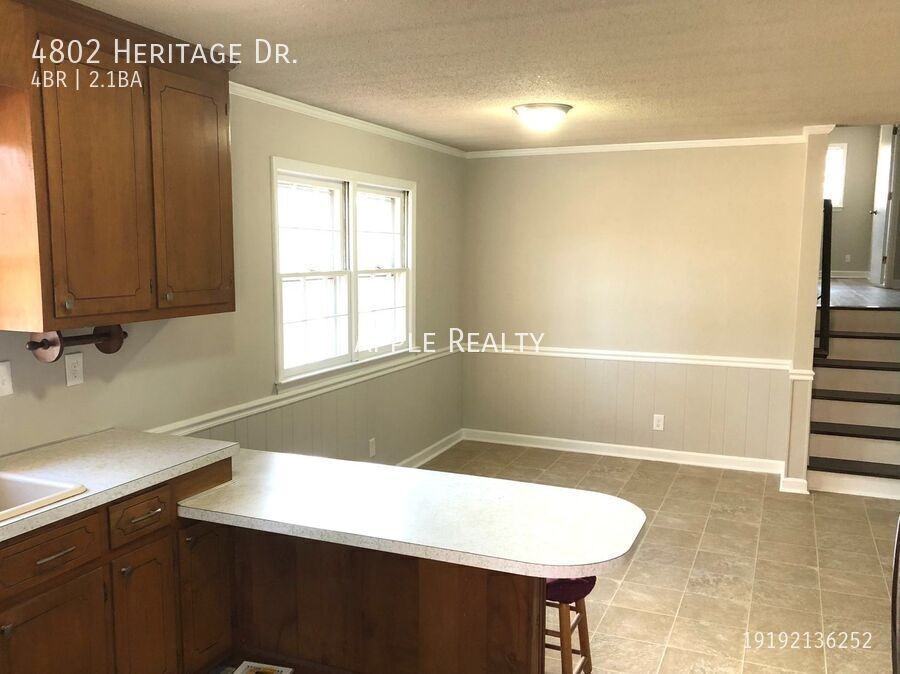 4802 Heritage Dr - Photo 4 of 15