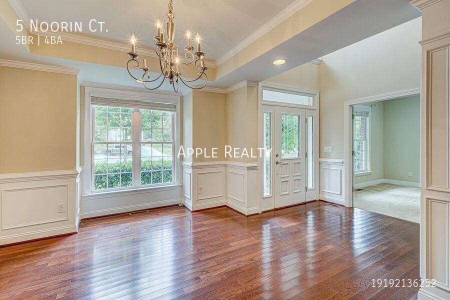 5 Noorin Ct - Photo 2 of 50