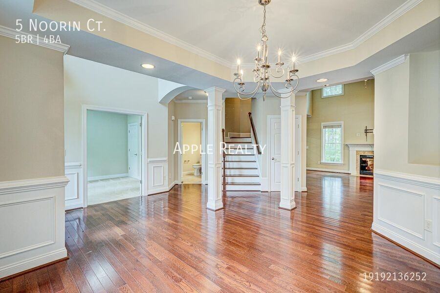 5 Noorin Ct - Photo 3 of 50