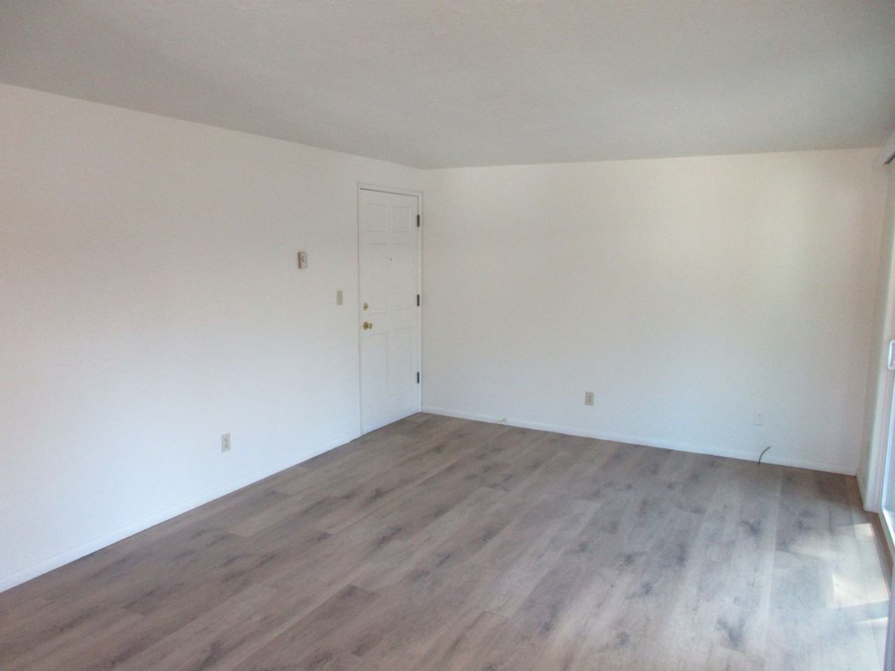 1105 Waller St Se - Photo 5 of 15