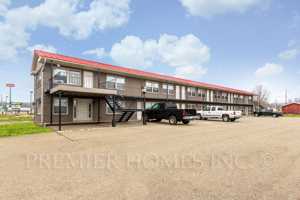 featured image of 714 S Wooster Ave