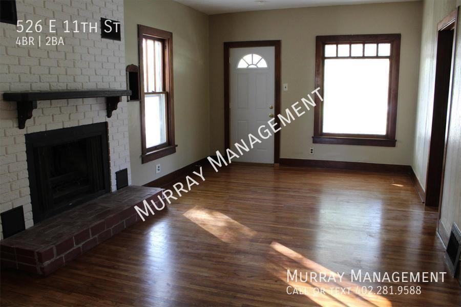 526 E 11th St - Photo 2 of 33