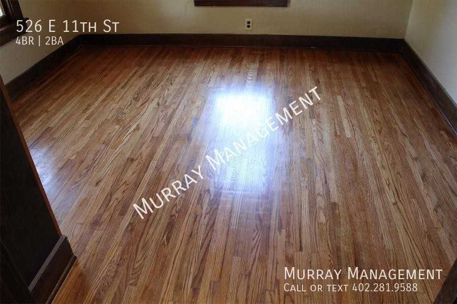 526 E 11th St - Photo 7 of 33