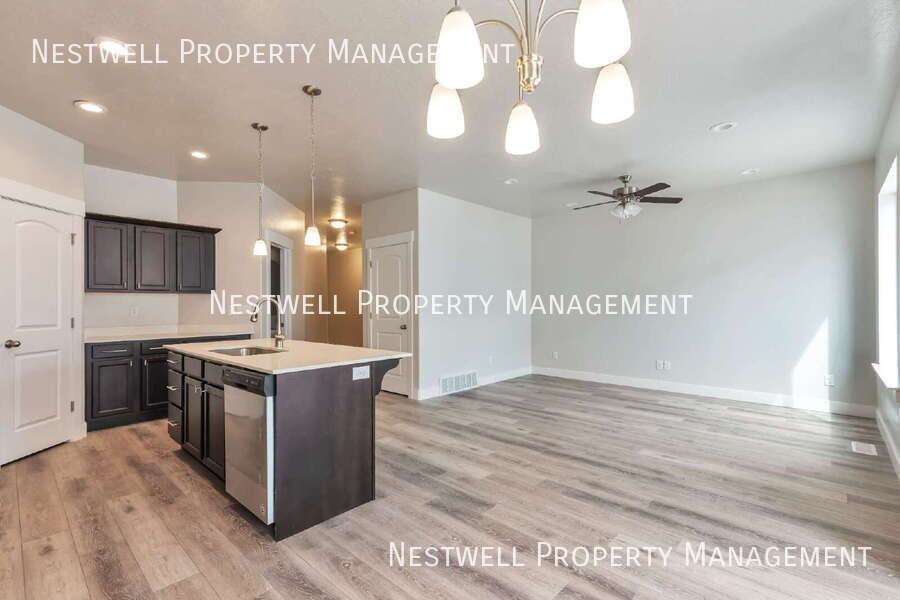 1556 N 3740 W - Photo 2 of 21