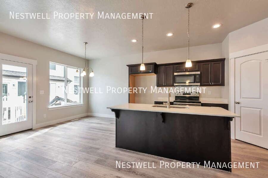 1556 N 3740 W - Photo 3 of 21