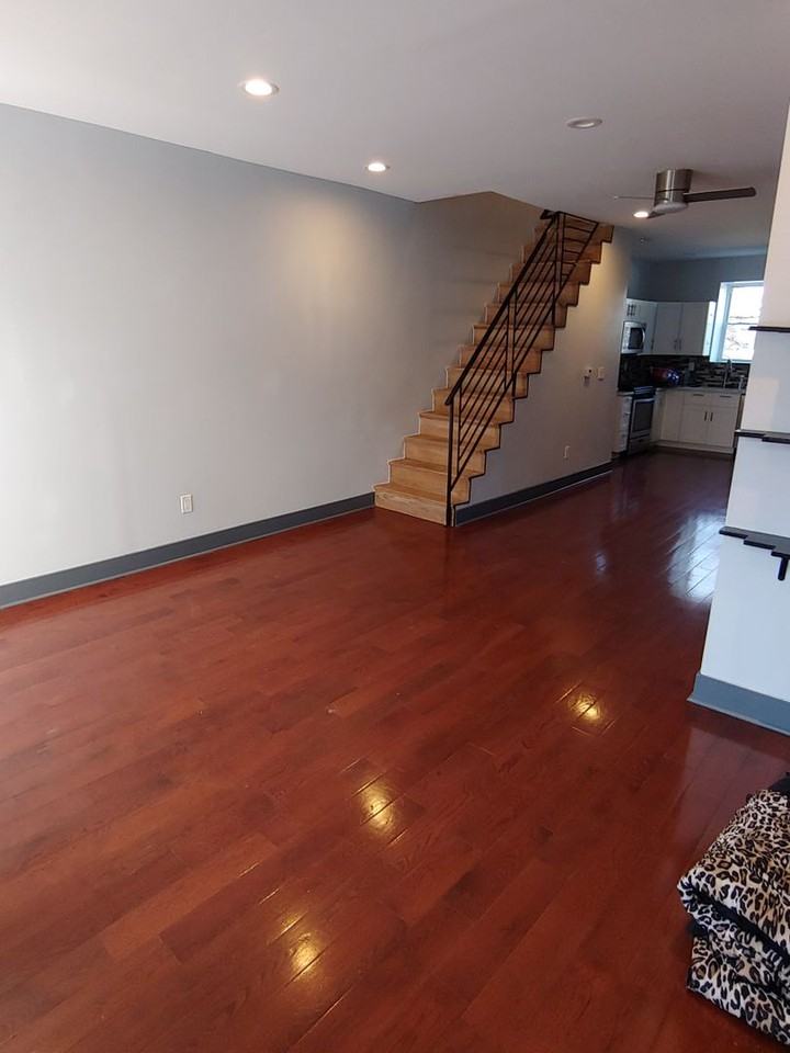 2731 Oakford St - Photo 3 of 17