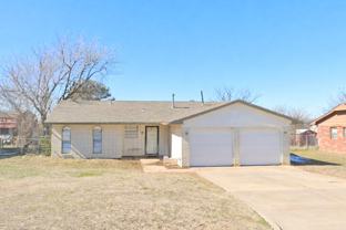 119 Se Surrey Ln - Photo 1 of 1