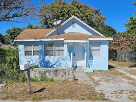 featured image of 150 W 15th St