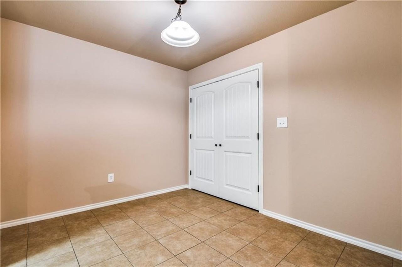 6452 Gregg Rd - Photo 3 of 10