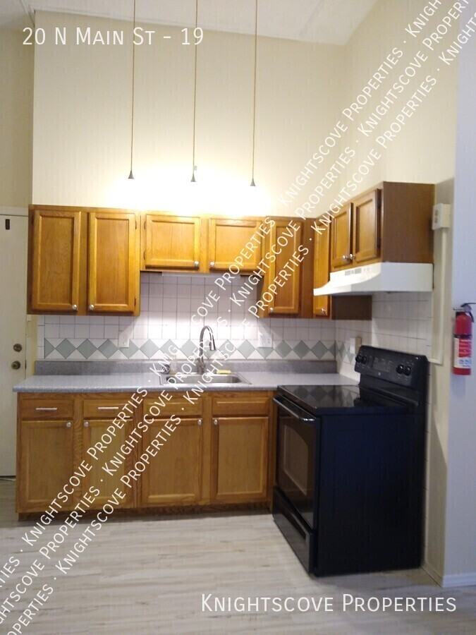 20 N Main St #19 - Photo 3 of 26