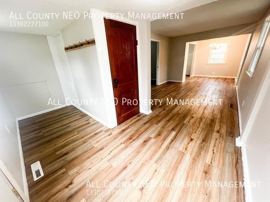 980 East Blvd - Photo 3 of 17