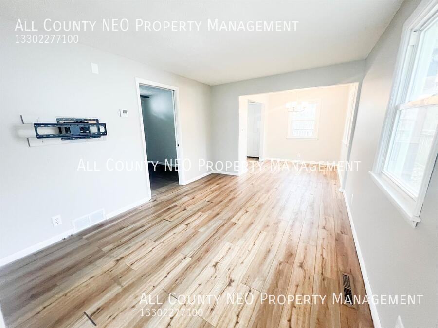 980 East Blvd - Photo 4 of 17