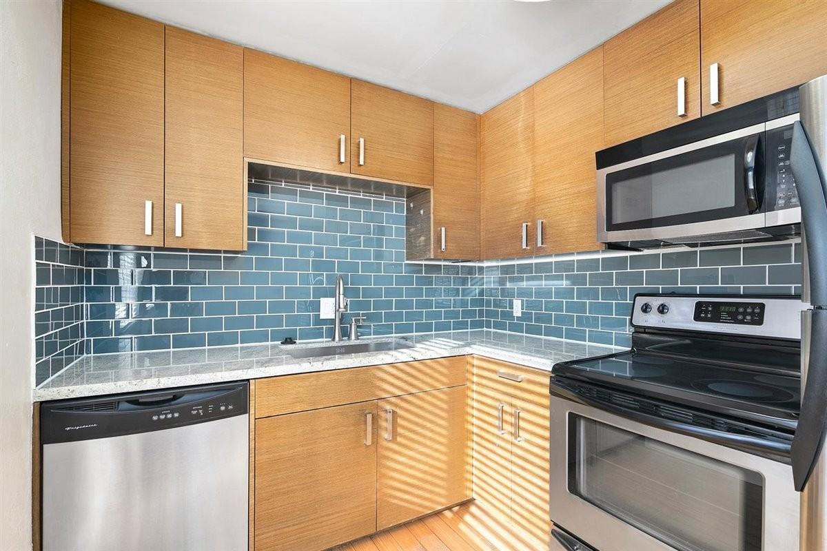 1721 N Humboldt St #303 - Photo 5 of 13