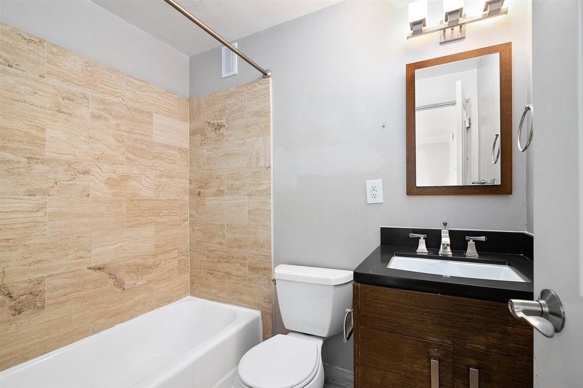 1721 N Humboldt St #303 - Photo 6 of 13