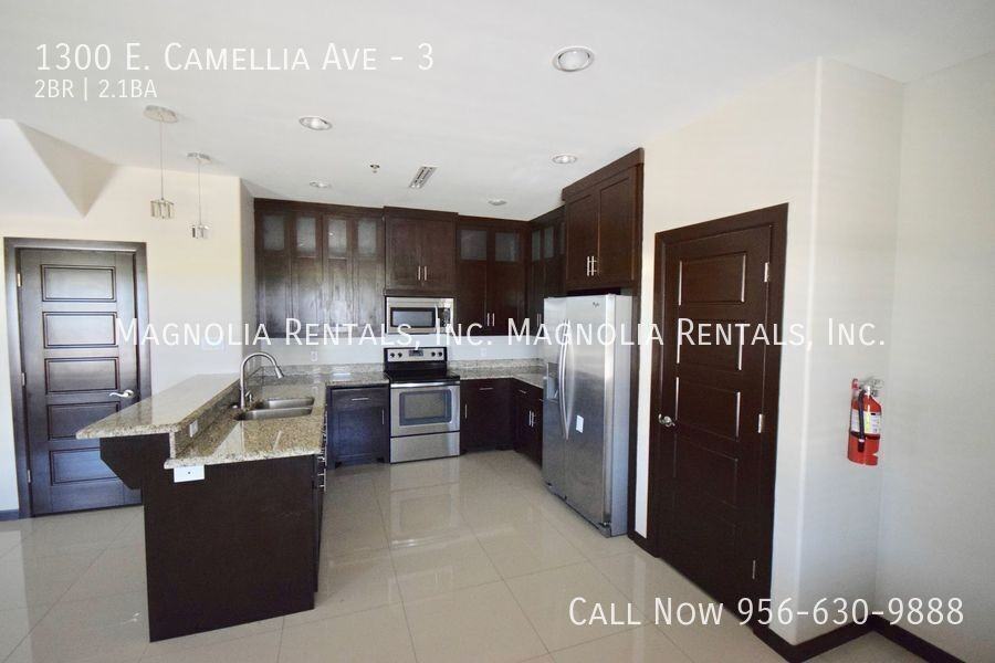 1300 E Camellia Ave #3 - Photo 4 of 10