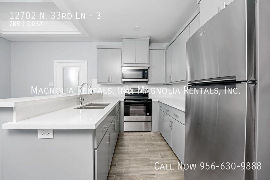 12702 N 33rd Ln #3 - Photo 5 of 15