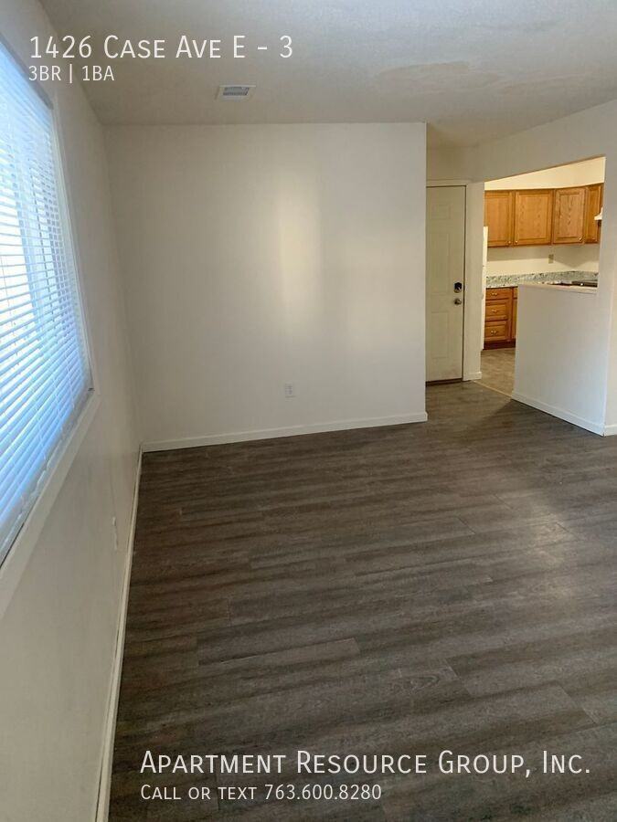 1426 Case Ave E #3 - Photo 3 of 18