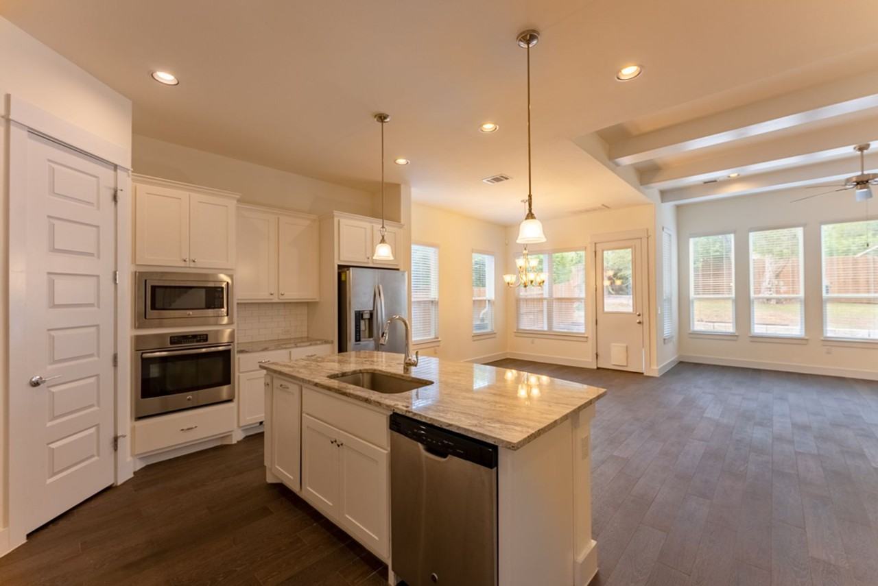 13008 Armaga Springs Rd - Photo 6 of 34