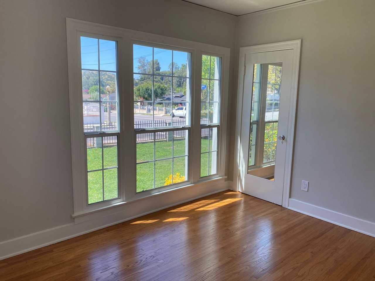 1597 Grandola Ave - Photo 4 of 25