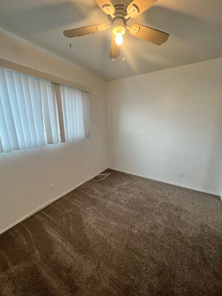 247 S Pacific Ave - Photo 4 of 10