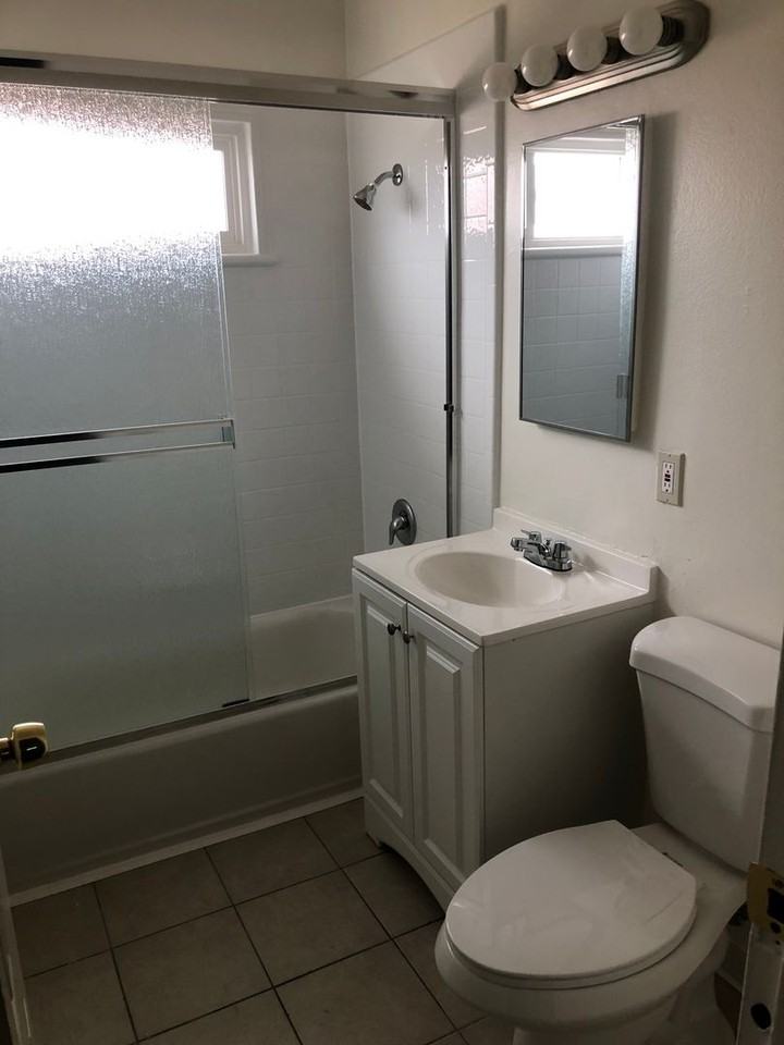 1720 Fieldgate Ave - Photo 3 of 6