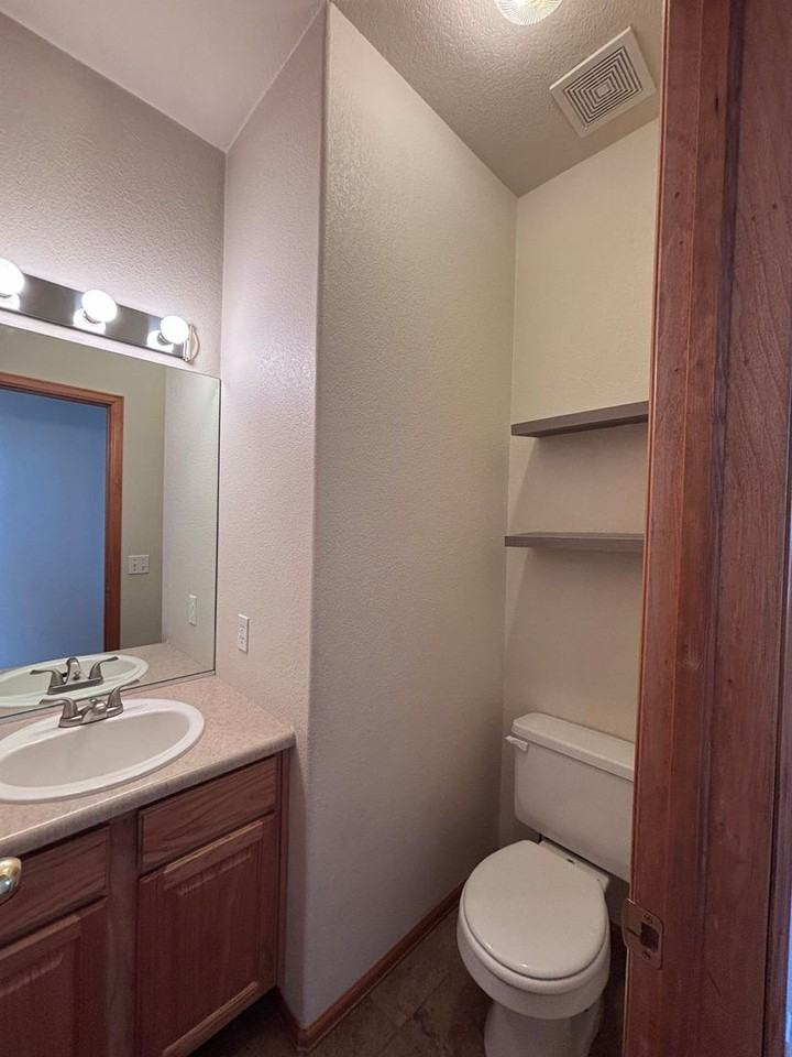 7019 Hillock Dr - Photo 6 of 28